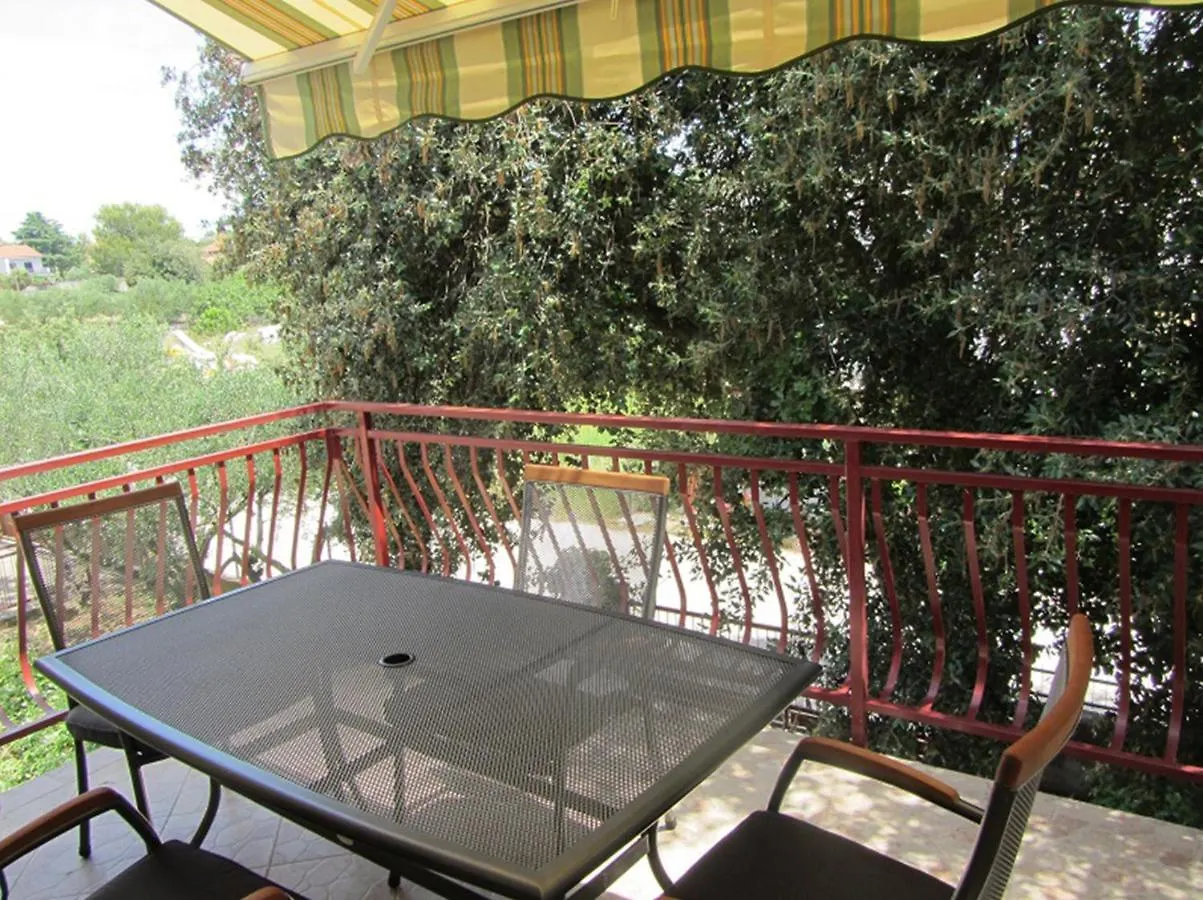 Apartments With A Parking Space Pakostane, Biograd - 18373 Pakostane